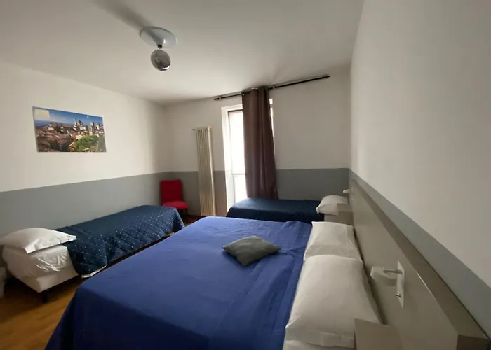 Nido Stazione Gæstehus Bergamo