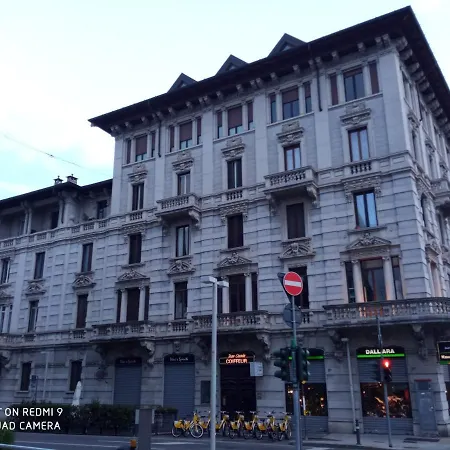 Nido Stazione 게스트하우스 2*